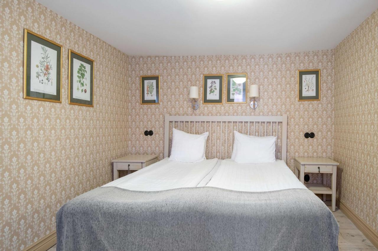 Western Royal Hotel 4*