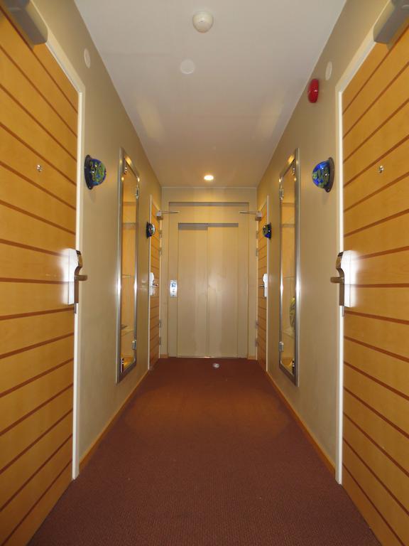 Western Royal Hotel 4*